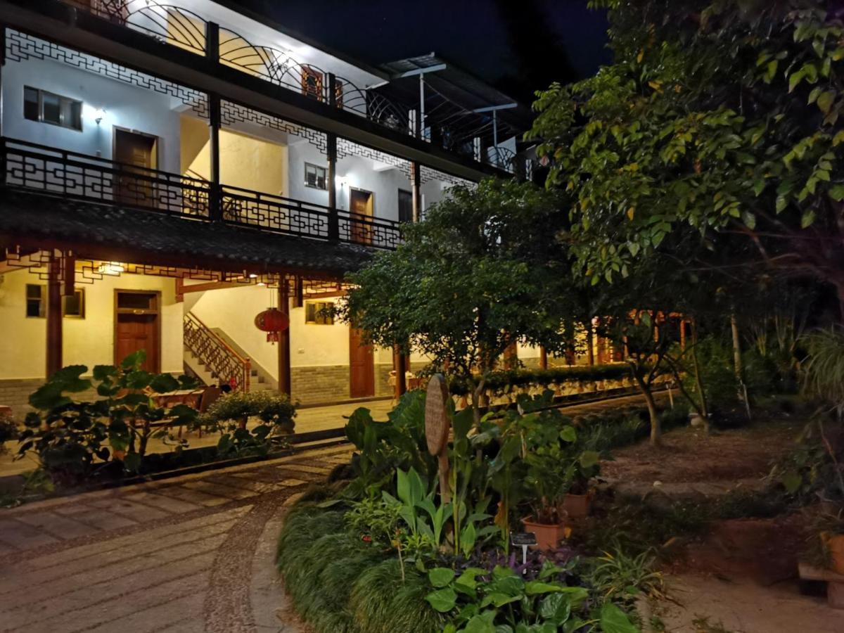 Nirvana Organic Farm Inn Yangshuo Dış mekan fotoğraf